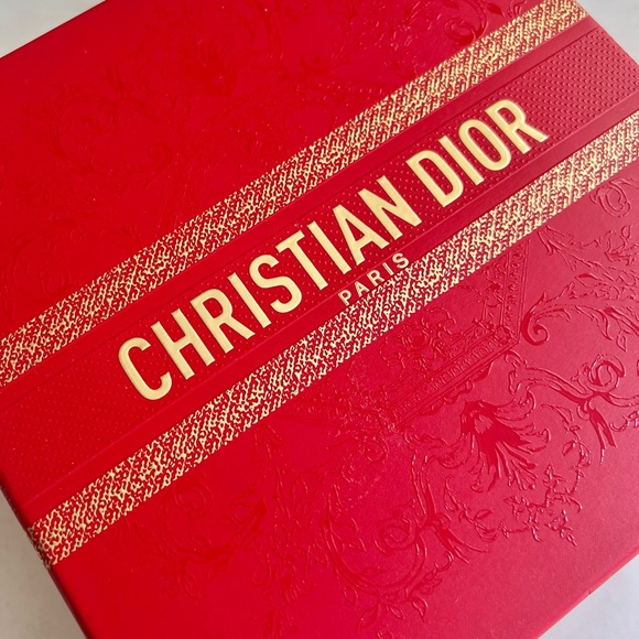 Christian Dior Red & Gold Embossed Gift Box - Picture 4 of 11